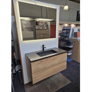 OPRUIMING SHOWMODEL Eiken OPRUIMING SHOWMODEL Eiken